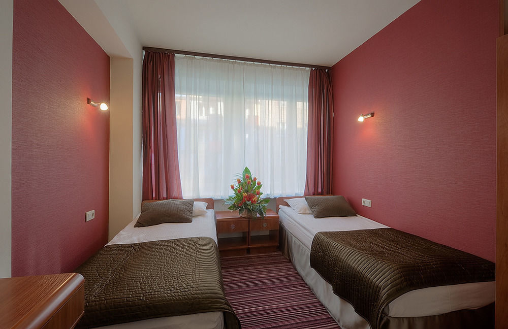 Hotel Delta Cracovia Exterior foto